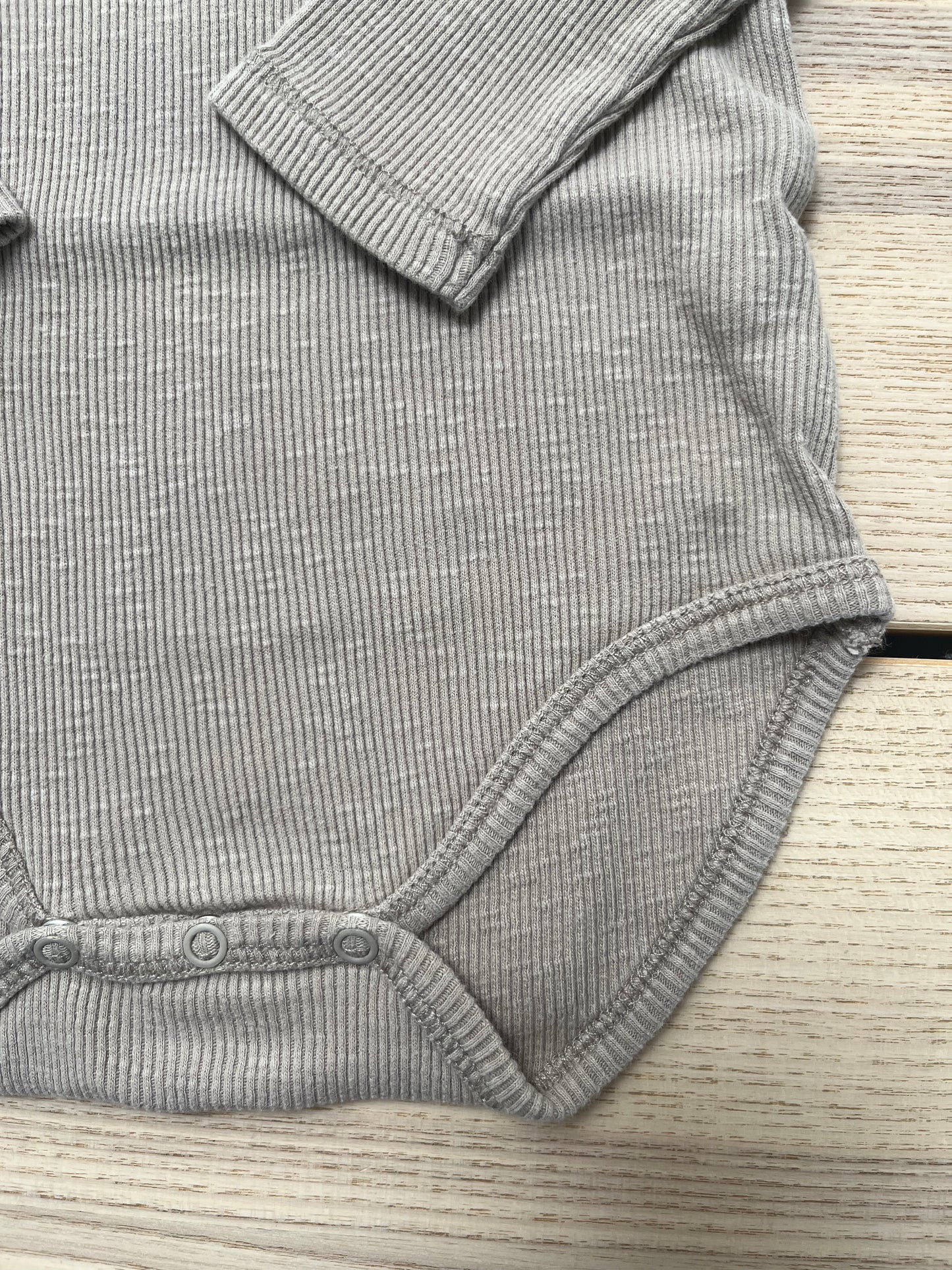 BODYSUIT PLAYUP TAUPE