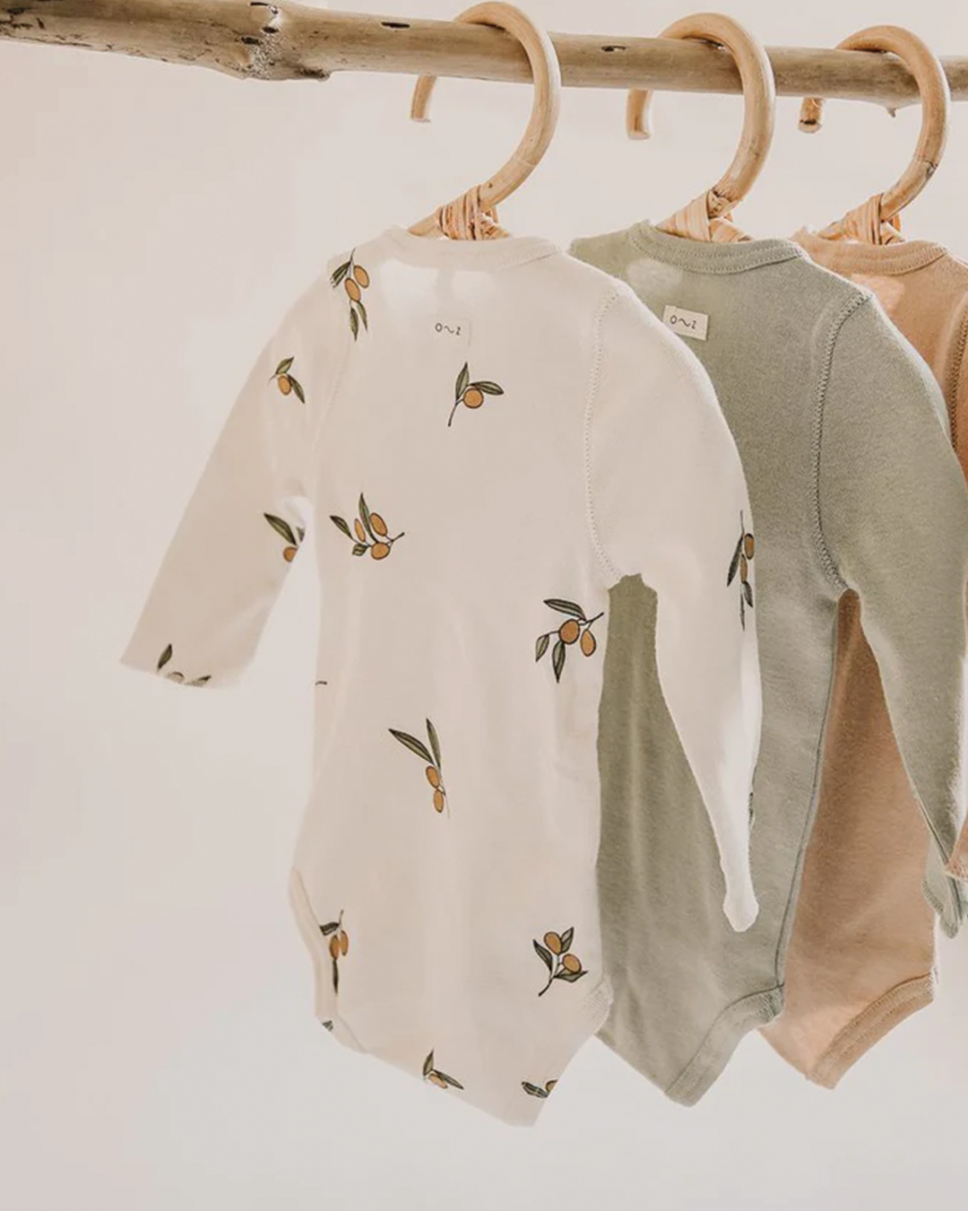 BODYSUIT ORGANIC ZOO OLIVE GARDEN